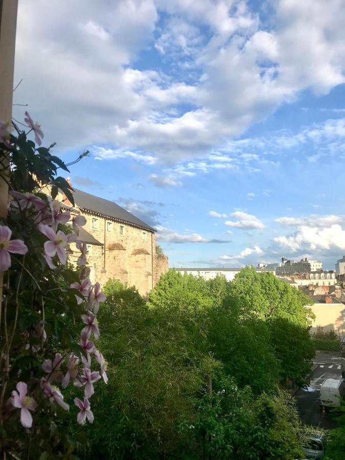 Logis Saint-Flaceau เลอม็องส์ ภายนอก รูปภาพ
