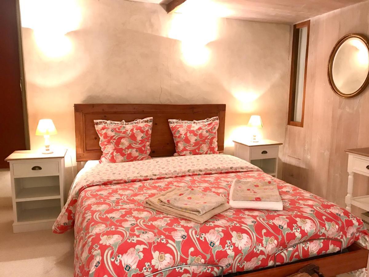 Logis Saint-Flaceau เลอม็องส์ ภายนอก รูปภาพ