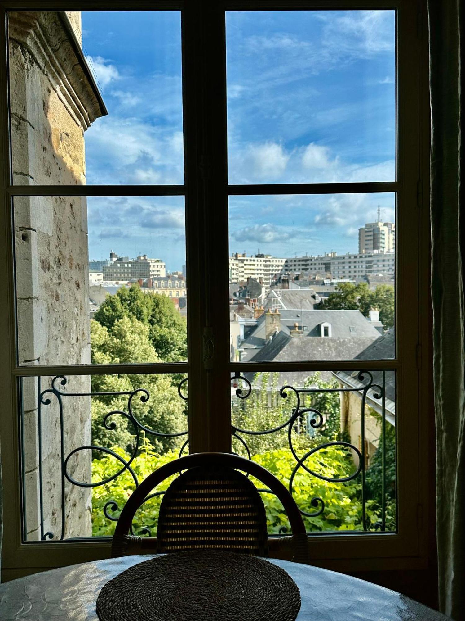 Logis Saint-Flaceau เลอม็องส์ ภายนอก รูปภาพ