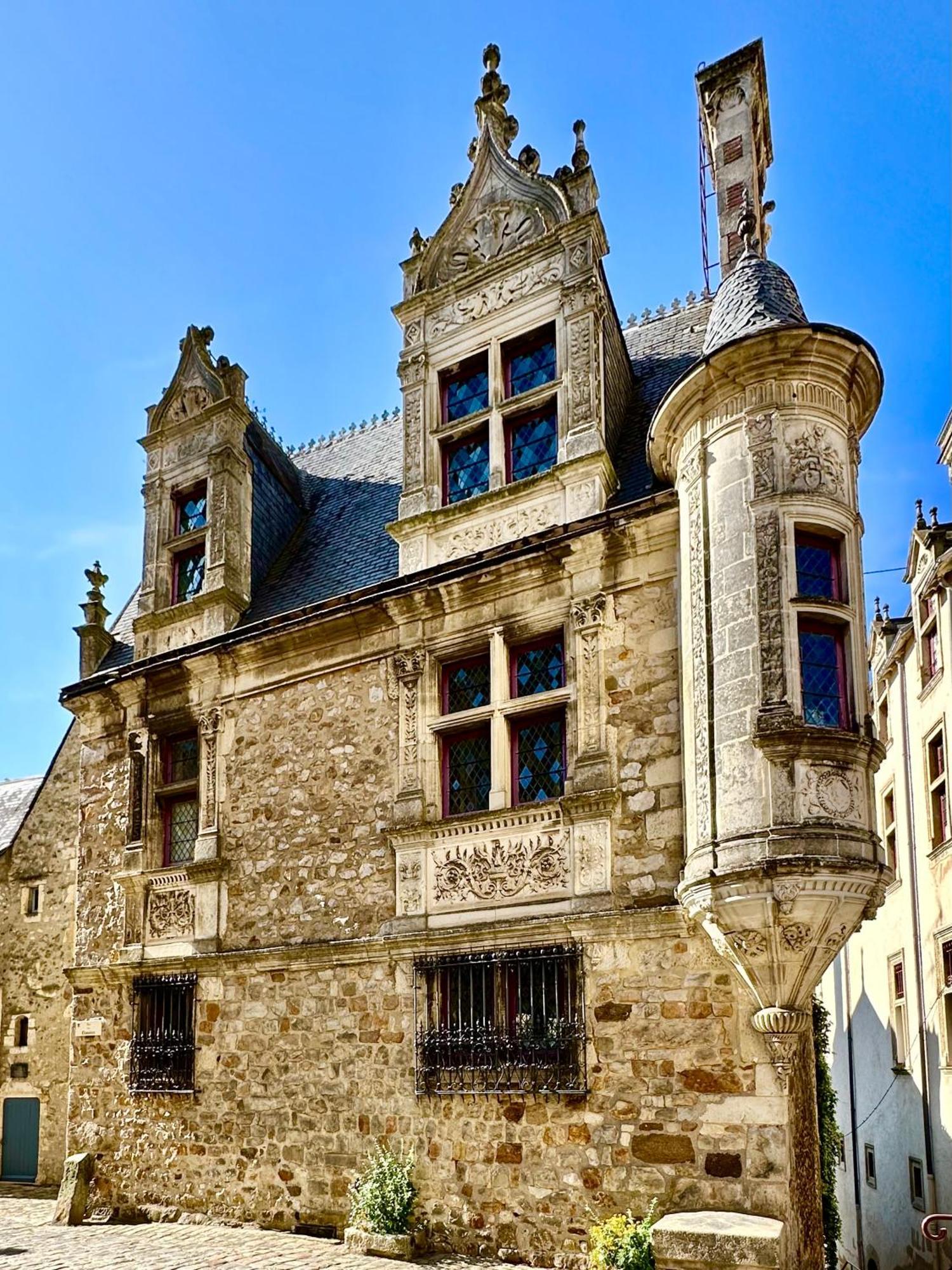 Logis Saint-Flaceau เลอม็องส์ ภายนอก รูปภาพ