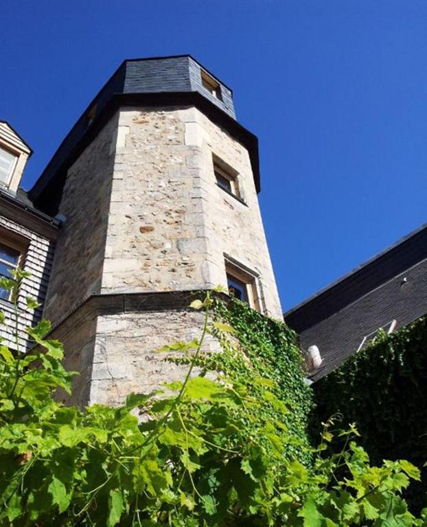 Logis Saint-Flaceau เลอม็องส์ ภายนอก รูปภาพ